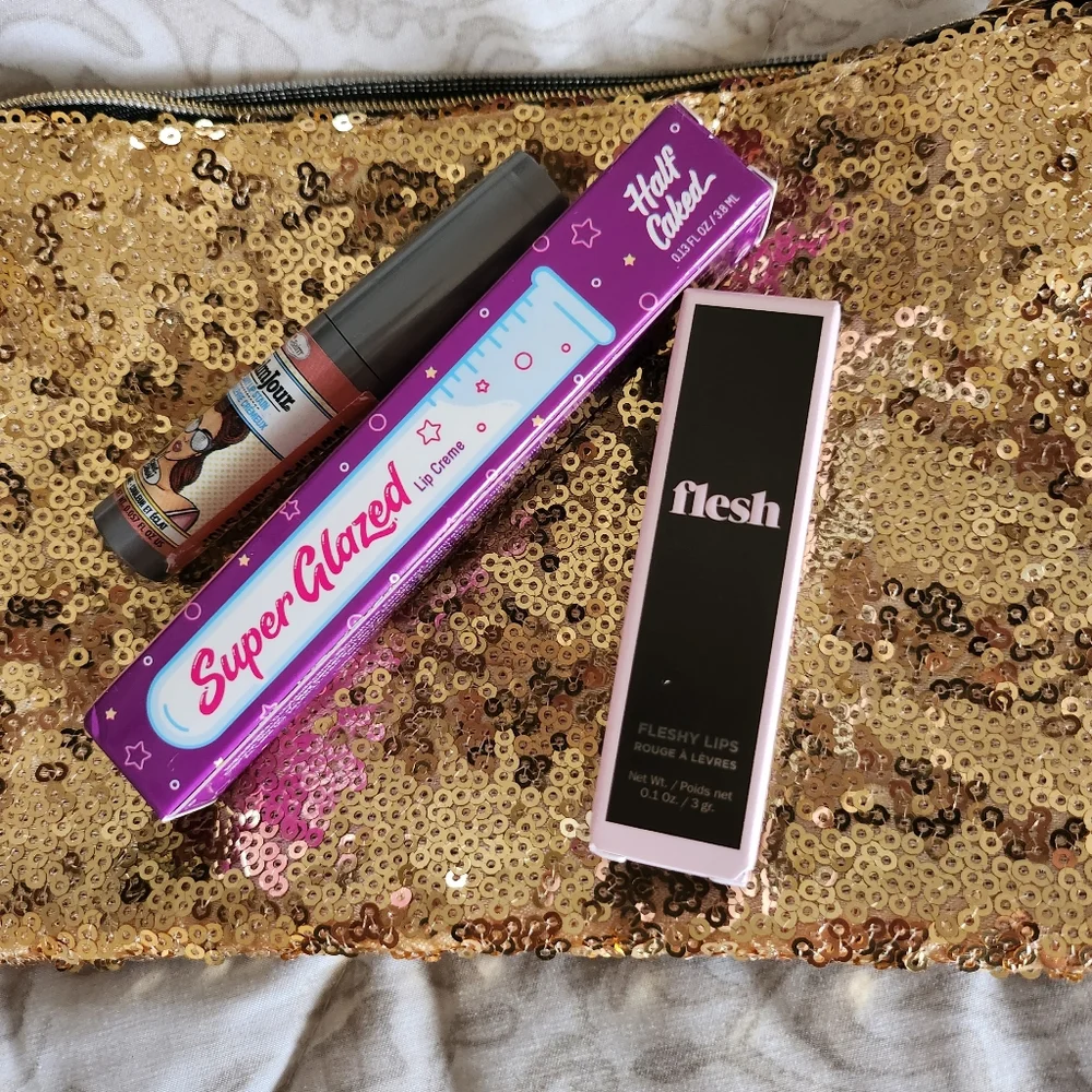 IPSY lip set.
